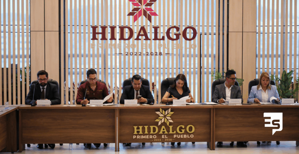 FIRMA DE CONVENIO ENTRE EL MUNICIPIO DE PACHUCA Y EL GOBIERNO ESTATAL PÁRA EL COBRO DE PREDIAL