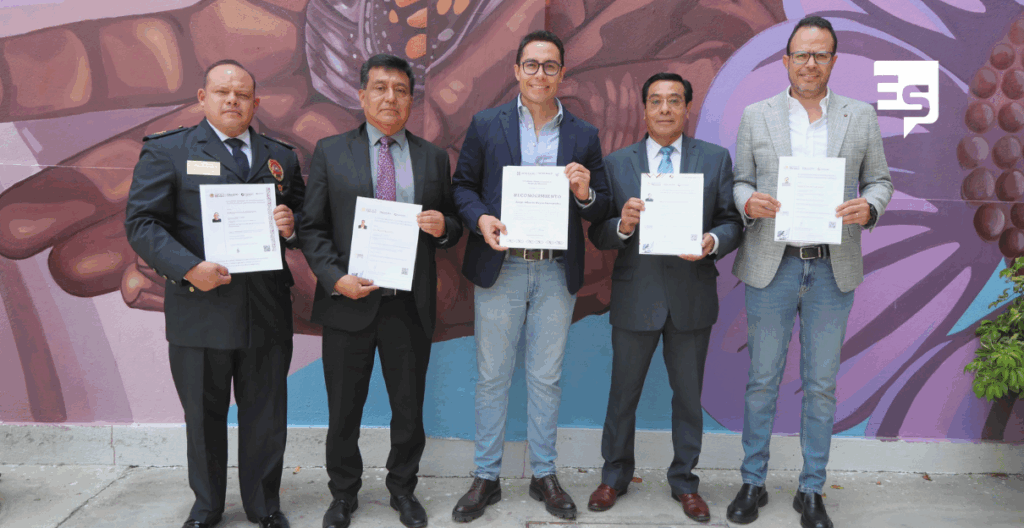 informar que en la presidencia municipal de pachuca hay funcionarios con reconocimientos por eficiencia