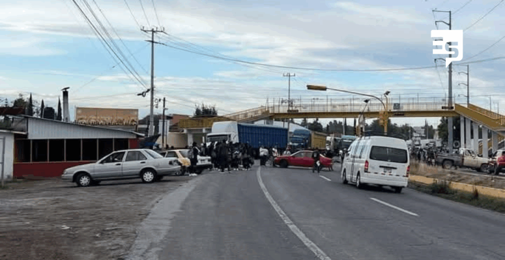 BLOQUEO A LA CARRETERA FEDERAL MÉXICO-LAREDO ESTE SABADO
