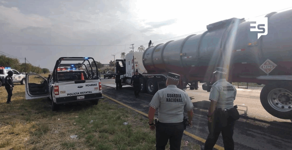 Tras persecución en carretera, capturan a operador de una pipa