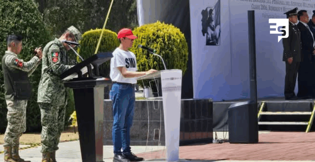 Informar que los conscriptos del servicio militar nacional juraron bandera hoy