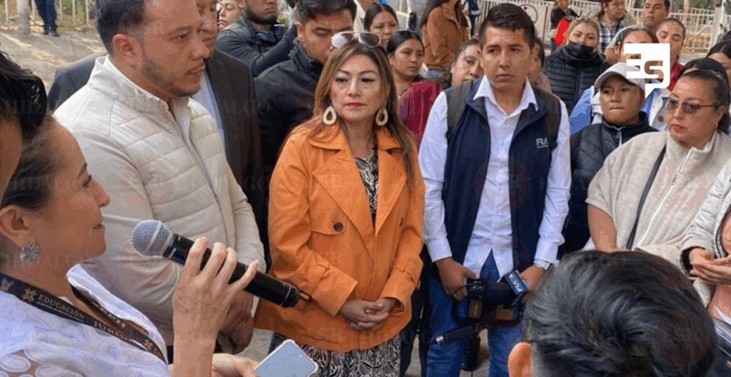 PADRES DE FASMILIA SE MANIFESTARON LUEGO DEL SUICIDIO DE UN ALUMNO DE SECUNDARIA