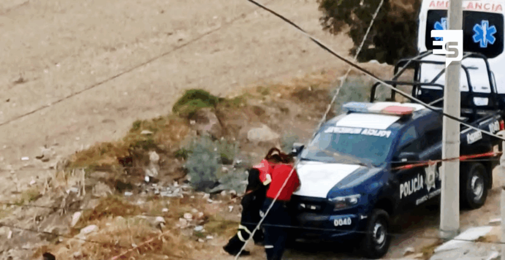 PATRULLAS Y AMBULANCIAS ACUDIERON A LA COLONIA GUADALUPE DE APAN POR UN TRIPLE CRIMEN