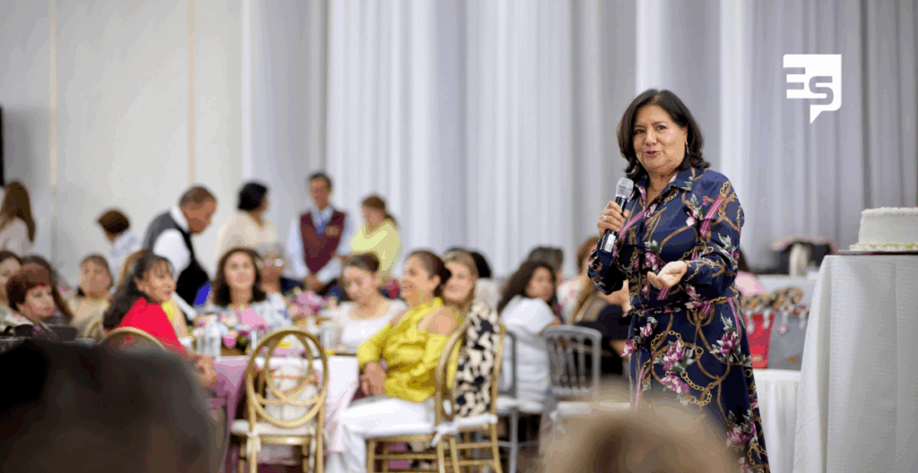 DISCURSO CON MOTIVO DEL DIAS DE LAS MADRES A TRABAJADORAS DEL DIF HIDALGO