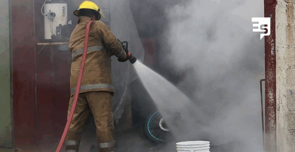 Bomberos evitan daños mayores en dos incendios