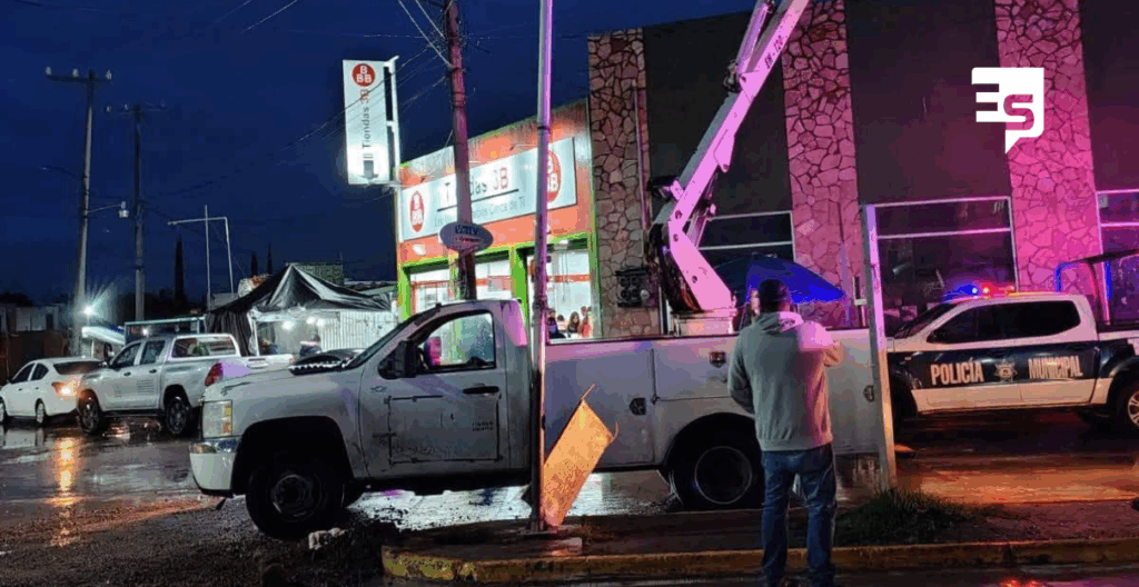 Falleció la joven electrocutada al tocar poste de alumbrado con carga expuesta